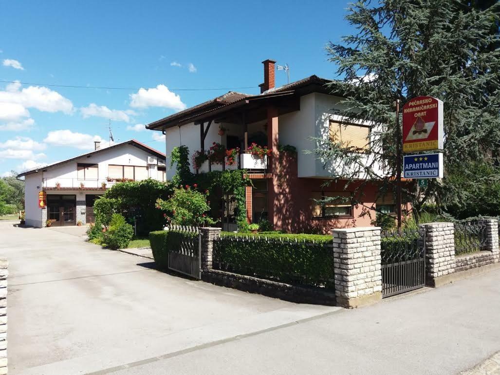 Apartmani Kristanic Karlovac Zewnętrze zdjęcie